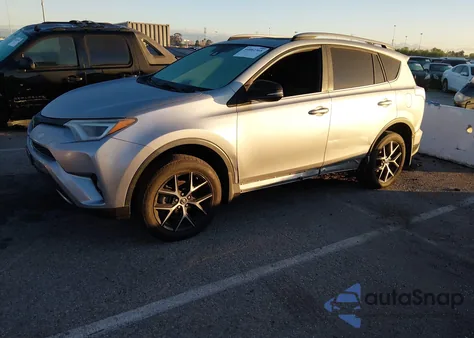 2017 Toyota Rav4 Se z USA, uszkodzony, nr VIN 2T3NFREV4HW372199